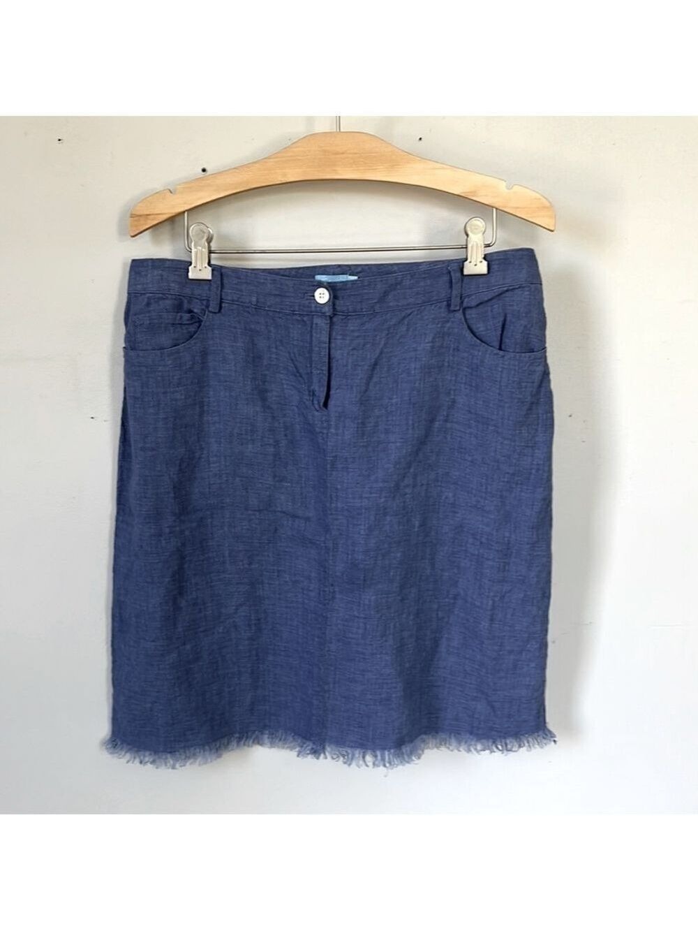 J. Mclaughlin Denim Blue Linen Mini Skirt With Frayed Hem 10
